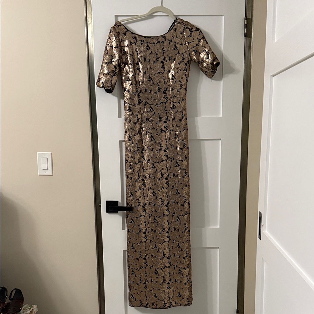 Laundry by Shelli Segal Elegant Gold Sequin Evening Dress size 2